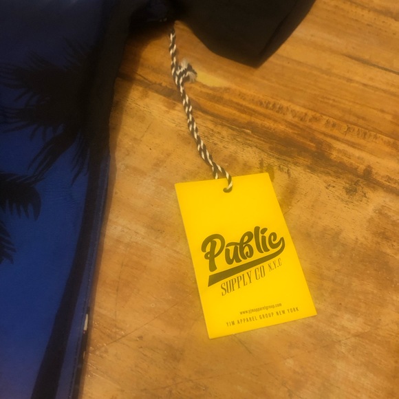 Miami Beach Men’s Medium Casual Dress Shirt.  NWT - Picture 4 of 7